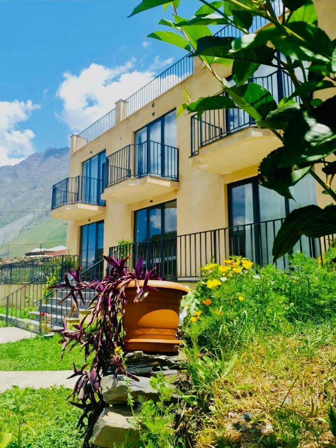 Hotel Horizon Kazbegi Esterno foto
