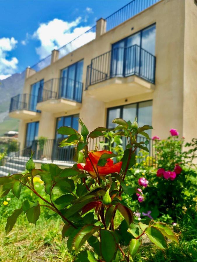 Hotel Horizon Kazbegi Esterno foto