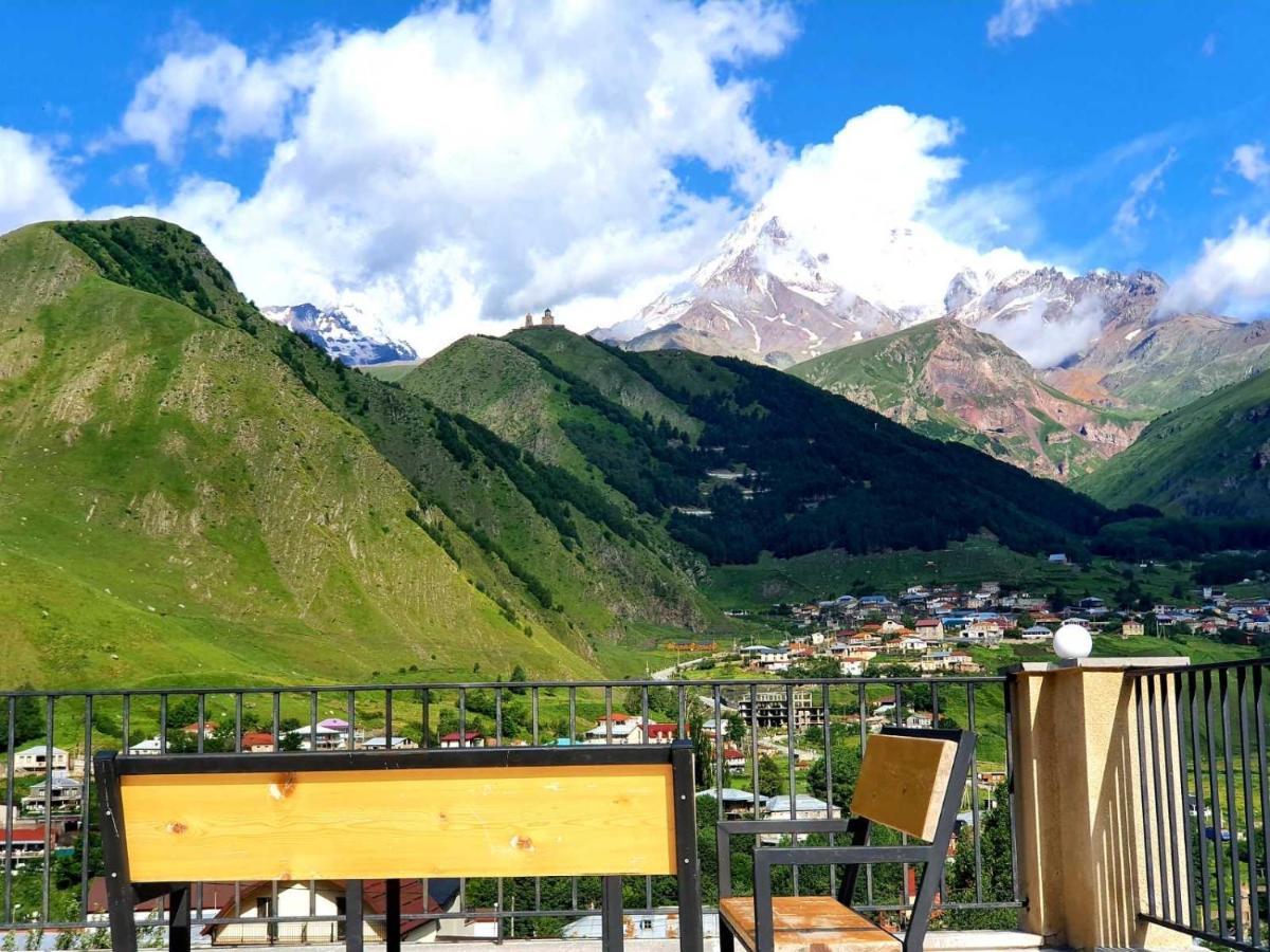 Hotel Horizon Kazbegi Esterno foto